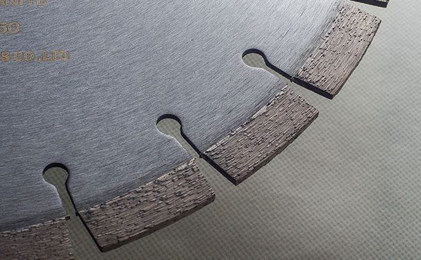 選高鋒利耐磨花崗巖切割鋸片首選昌利 選高鋒利耐磨花崗巖切割鋸片首選昌利