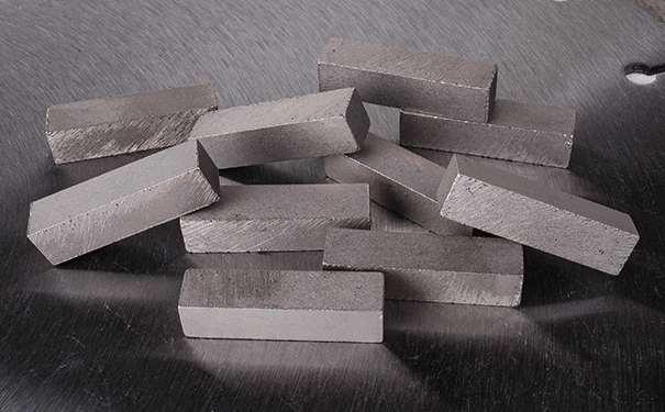 金剛石刀頭鋒利度和耐磨度相互制約的關系 金剛石刀頭鋒利度和耐磨度相互制約的關系