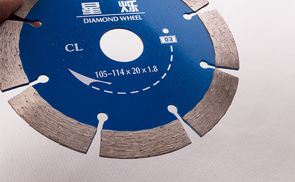 來(lái)說(shuō)說(shuō)空心磚鋸片選擇哪個(gè)廠家的 來(lái)說(shuō)說(shuō)空心磚鋸片選擇哪個(gè)廠家的