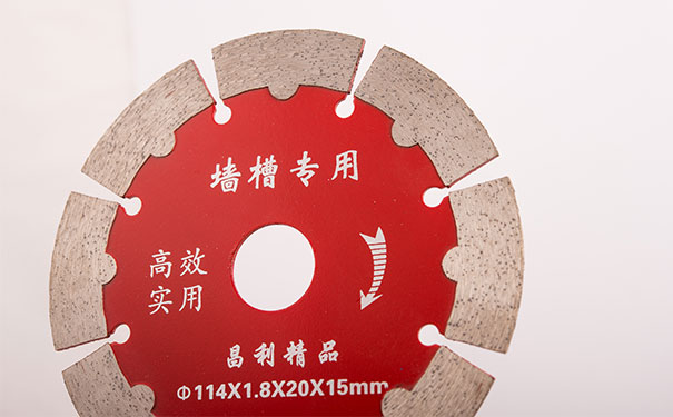 金剛石開(kāi)槽鋸片使用方法和注意事項(xiàng) 金剛石開(kāi)槽鋸片使用方法和注意事項(xiàng)