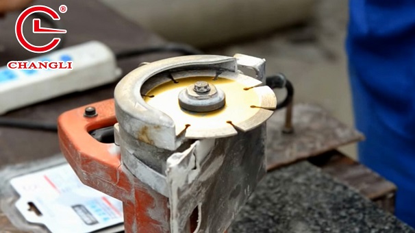 你知道金剛石鋸片自身構造和切割材料影響切削力么