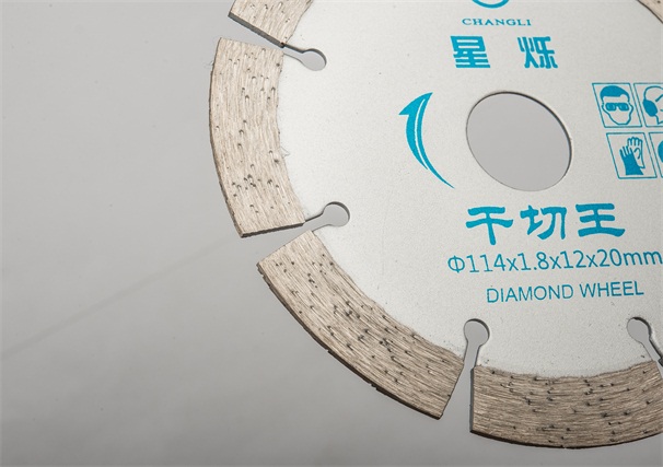 金剛石切割片、砂輪片、磨光片三種金剛石工具有什么區別呢？